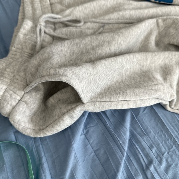 Women’s Stitch Grey sweat pants - Picture 3 of 6